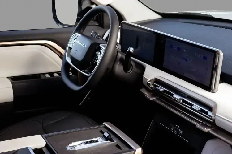  Interior