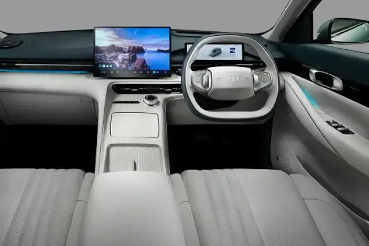  Interior