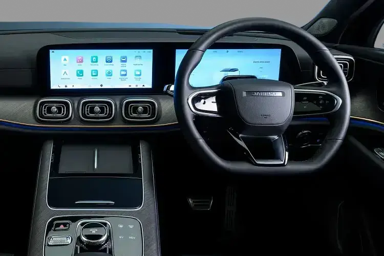  Interior