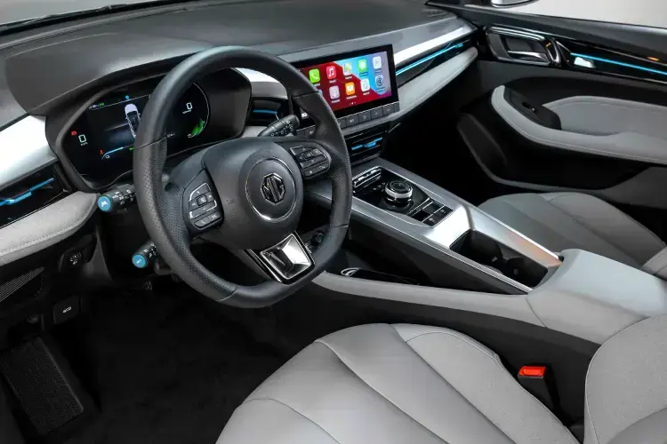  Interior