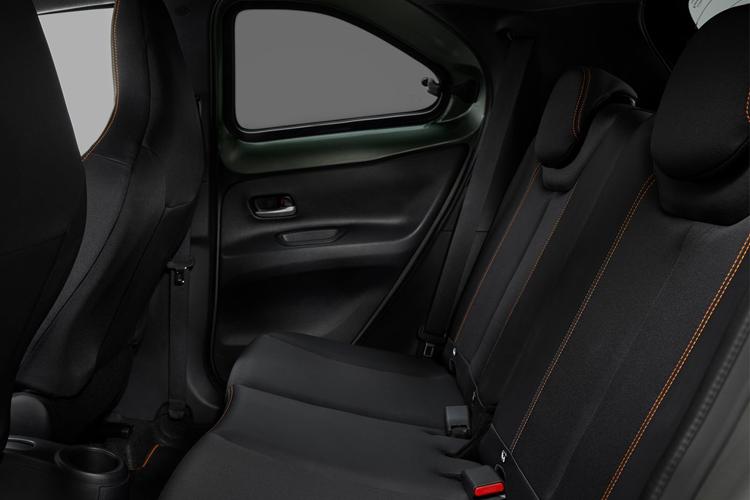 Toyota Aygo X Hatchback 1.0 VVT-i Edge 5dr Auto [Canvas/Parking] image 7