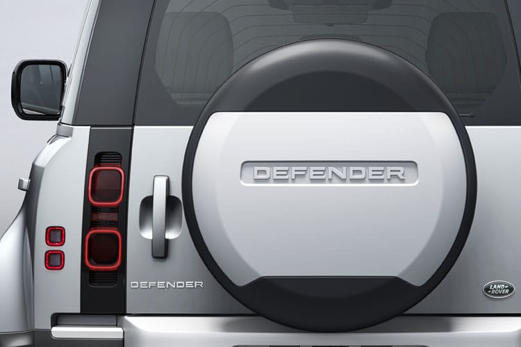 Land Rover Defender 90 Diesel 3.0 D300 Hard Top X Auto image 4