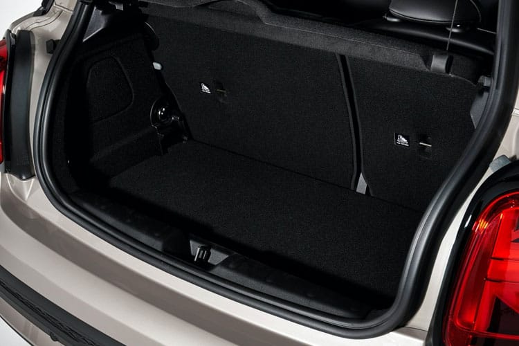 Mini Hatchback 1.5 Cooper Exclusive Premium 5dr image 4