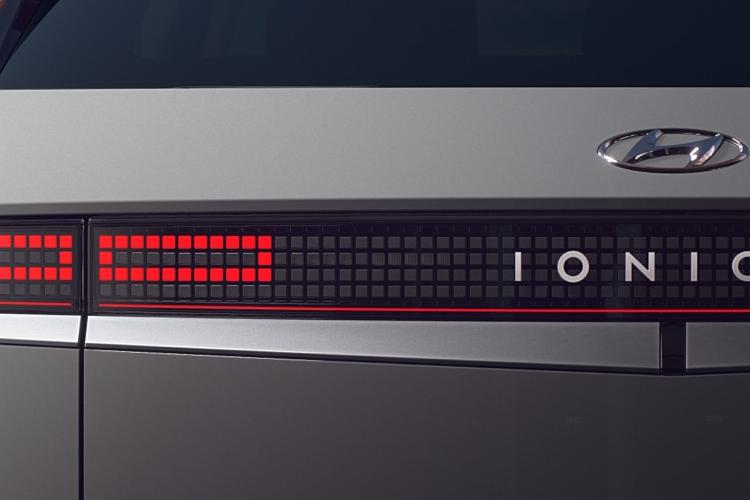 Hyundai Ioniq 5 Electric Hatchback 125kW SE Connect 58 kWh 5dr Auto image 7