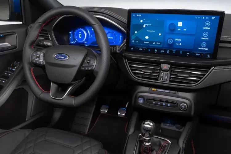 Ford Focus Hatchback 1.0 EcoBoost Hybrid mHEV 155 Titanium X 5dr Auto image 5