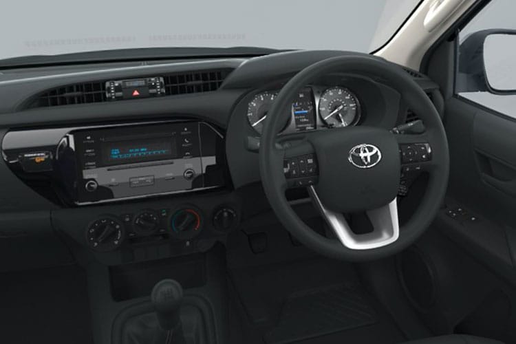 Toyota Hilux Diesel Invincible D/Cab Pick Up 2.4 D-4D image 3