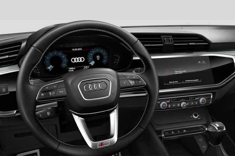 Audi Q3 Estate 35 TFSI Black Edition 5dr [Tech Pro] image 5